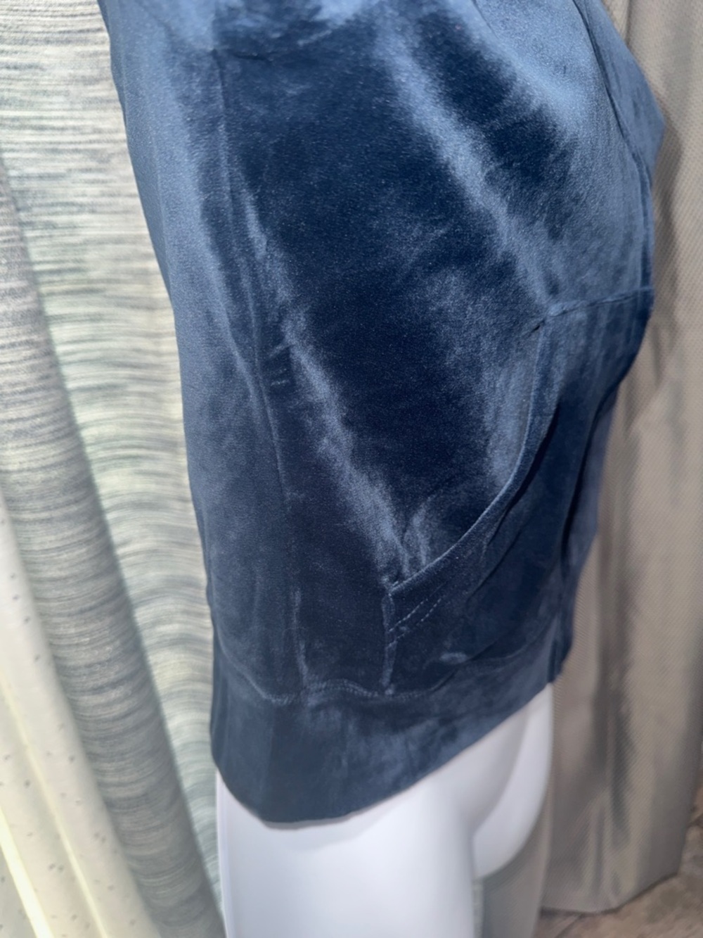Juicy Couture- NWT Navy Velour Rhinestone Logo Zip Hoodie Size Small - Picture 8 of 16